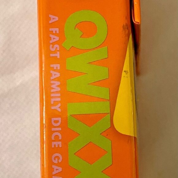 Qwixx A Fast Family Dice Game New with Tags - Picture 6 of 8